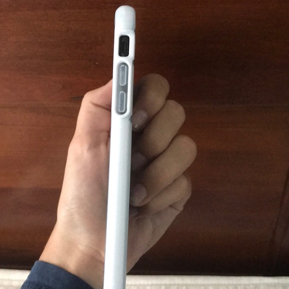 Tech21 case - Picture 2 of 4